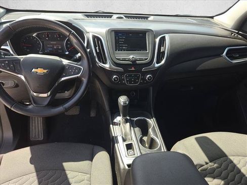 Used 2019 Chevrolet Equinox LT FWD image 17
