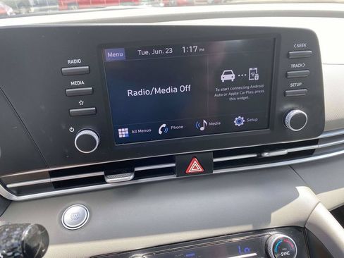Certified 2025 Hyundai Elantra Sport FWD image 22