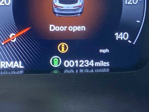 Used 2025 Acura ADX A-Spec image 18