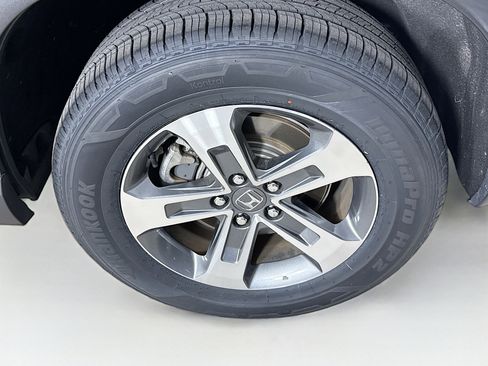 Certified 2025 Honda Pilot EX-L image 38