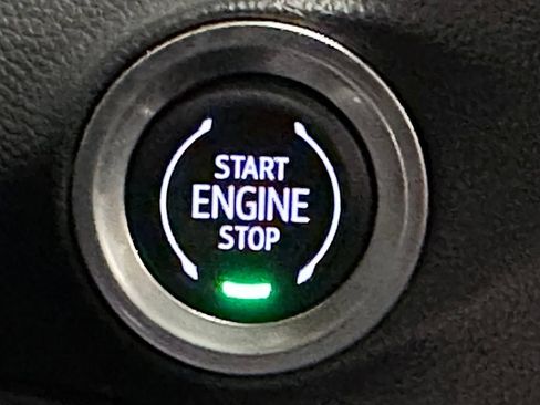 Used 2021 Buick Encore GX Select w/ Advanced Technology Package AWD/4WD image 29