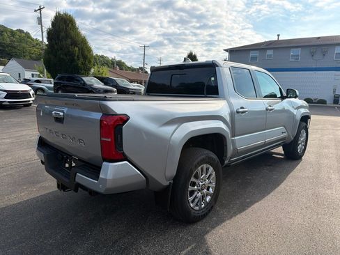 Used 2026 Toyota Tacoma Limited AWD/4WD image 5