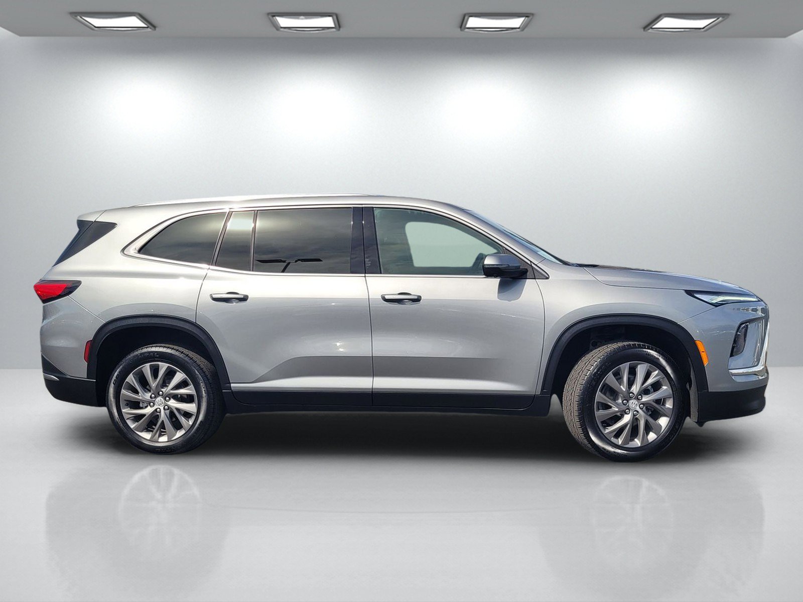 Used 2026 Buick Enclave Preferred FWD image 3