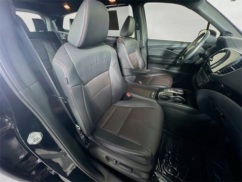 Used 2022 Honda Pilot Black Edition image 29
