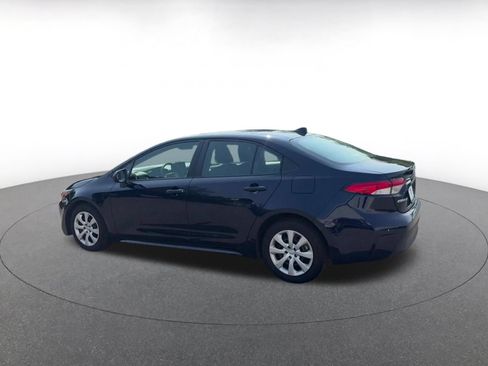 Used 2025 Toyota Corolla LE FWD image 9