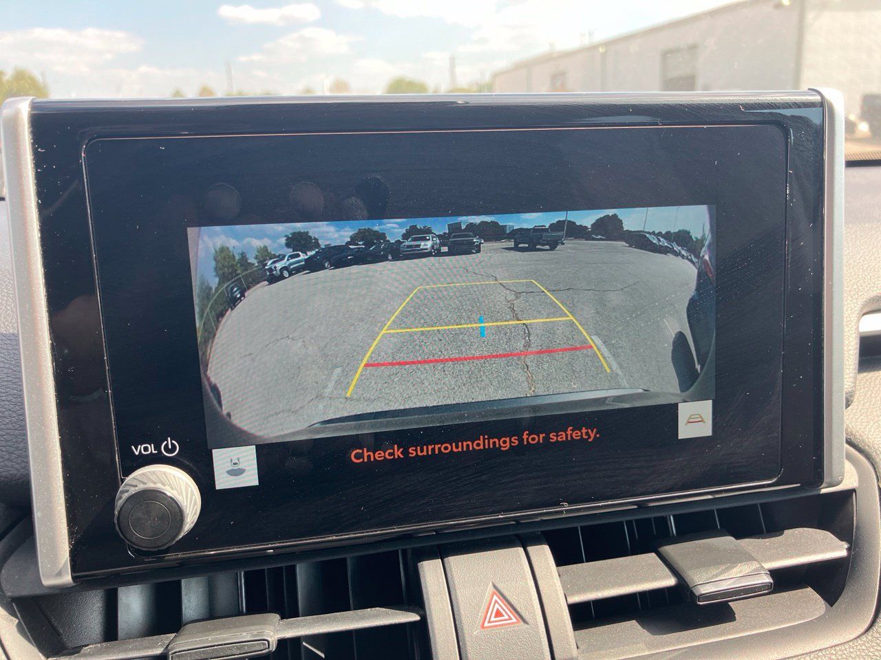 Used 2025 Toyota RAV4 XLE FWD image 10