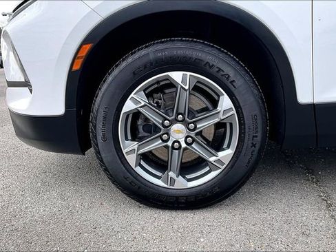 Used 2023 Chevrolet Blazer LT image 30