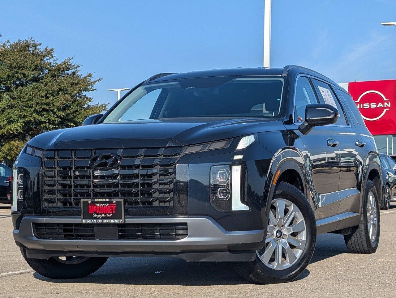 Used 2025 Hyundai Palisade SEL FWD image 2