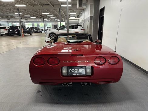 Used 2004 Chevrolet Corvette Convertible w/ Preferred Equipment Group image 6