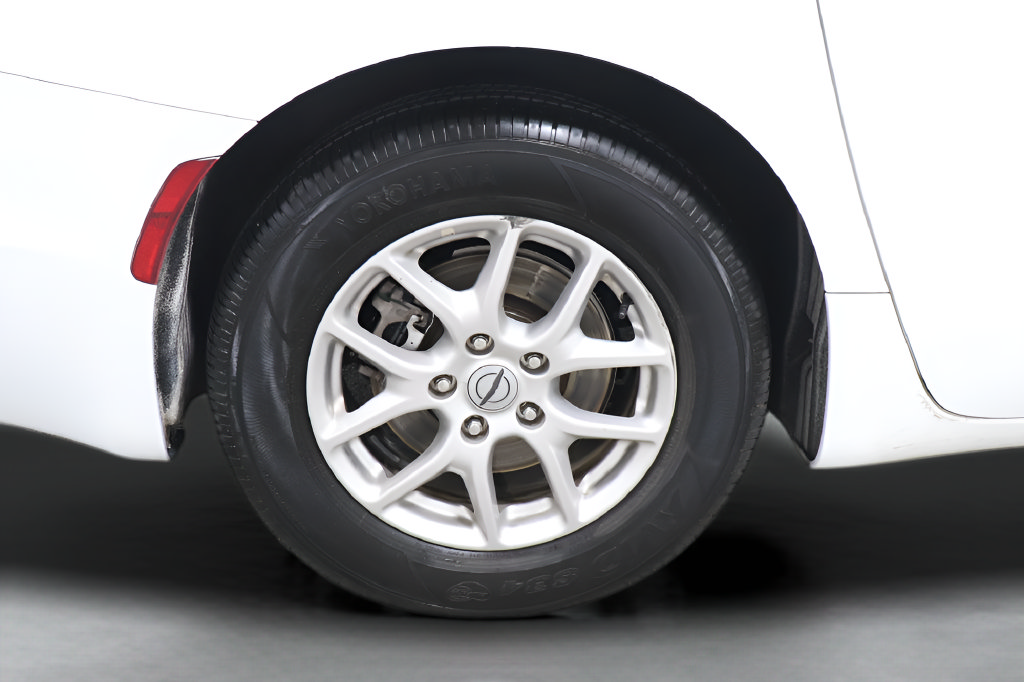 Used 2024 Chrysler Pacifica Touring-L FWD image 31