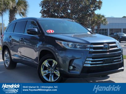 Used 2019 Toyota Highlander Limited w/ Carpet Mat Package (TMS)