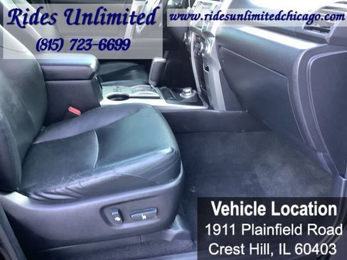 Used 2013 Toyota 4Runner Limited AWD/4WD image 32