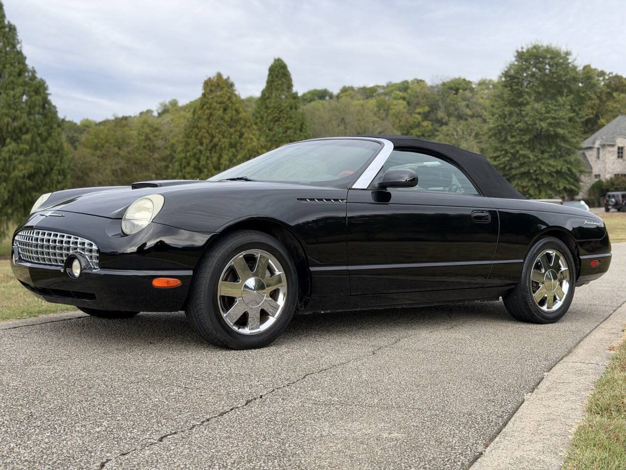 Used 2002 Ford Thunderbird RWD image 29