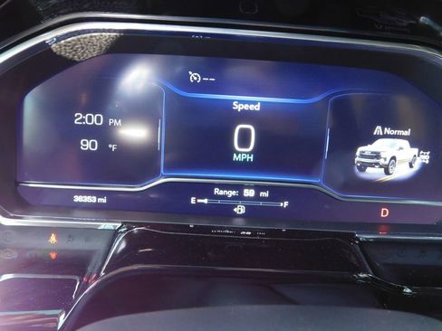 Used 2024 Chevrolet Silverado 1500 LT Trail Boss w/ Convenience Package II image 11