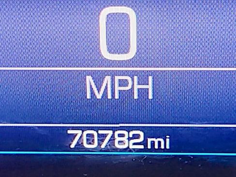 Used 2021 GMC Acadia SLE FWD image 13
