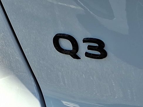 New 2026 Audi Q3 quattro 2.0T AWD/4WD image 11