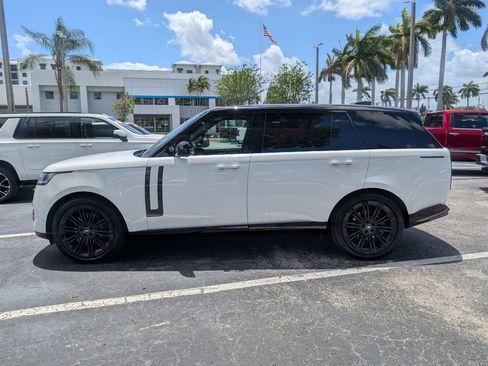 Used 2023 Land Rover Range Rover Long Wheelbase SE AWD/4WD image 5