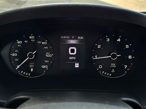 Used 2025 RAM ProMaster 2500 w/ Convenience Group image 24