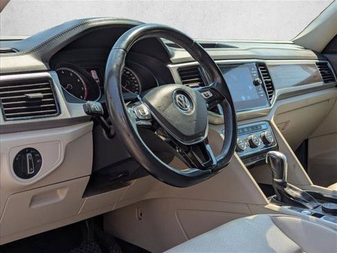 Used 2018 Volkswagen Atlas SEL AWD/4WD image 10