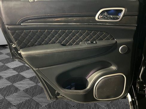 Used 2019 Jeep Grand Cherokee Summit image 21