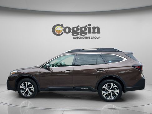 Used 2020 Subaru Outback Touring XT image 2