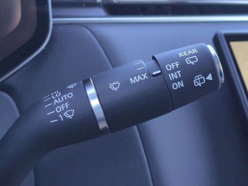 New 2025 Land Rover Range Rover SE image 26