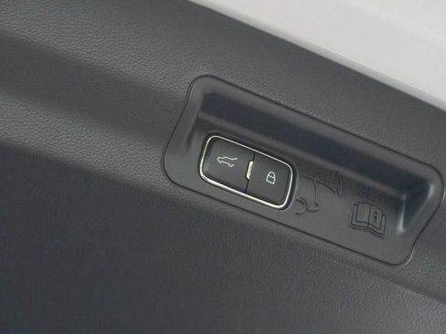 New 2026 Ford Explorer ST-Line AWD/4WD image 18