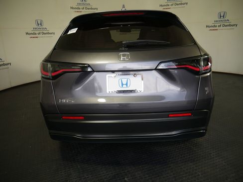 Certified 2024 Honda HR-V LX image 9