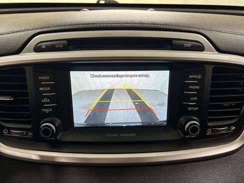Used 2017 Kia Sorento AWD w/ LX Convenience Package image 15