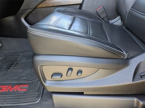 Used 2019 GMC Yukon Denali w/ Denali Ultimate Package image 26