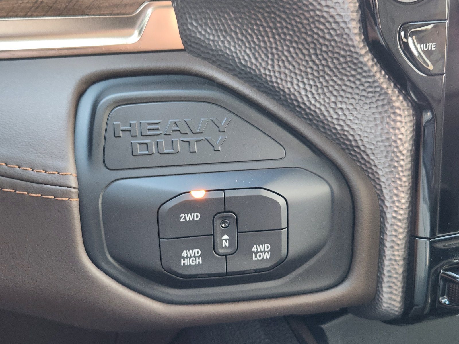 New 2027 RAM 2500 Limited AWD/4WD image 21