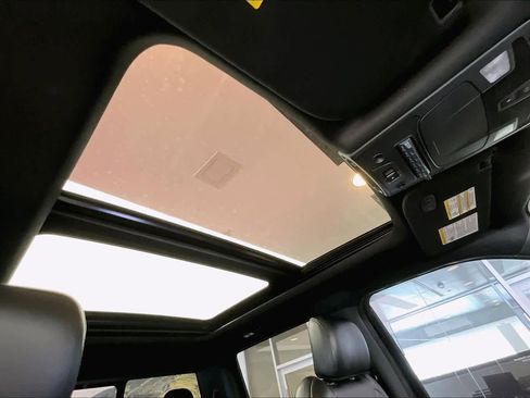 Used 2019 Ford F150 Raptor w/ Equipment Group 802A Luxury image 26