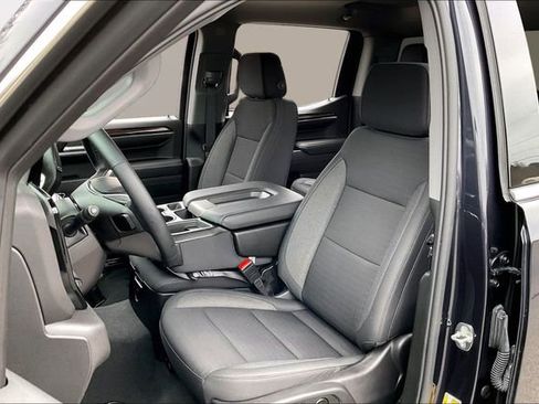 Used 2024 GMC Sierra 1500 SLE w/ X31 Off-Road Package image 15