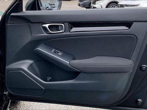 Certified 2025 Honda Civic Sport image 22