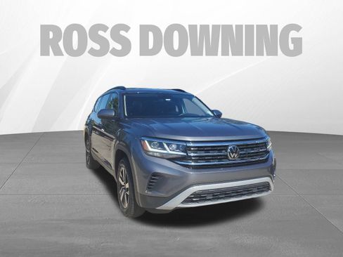 Used 2023 Volkswagen Atlas SE image 3