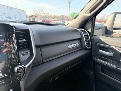 Used 2024 RAM 3500 Big Horn w/ Sport Appearance Package image 5