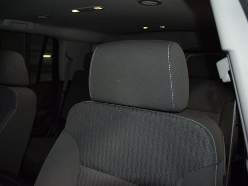 Used 2020 Chevrolet Tahoe LS w/ Enhanced Driver Alert Package image 38