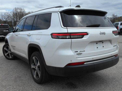 Certified 2023 Jeep Grand Cherokee L Limited w/ Trailer Tow Group (B) AWD/4WD image 4