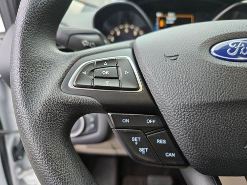 Used 2018 Ford Escape SE w/ SE Sync 3 Package image 16