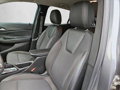 Used 2021 Buick Encore GX Select image 17