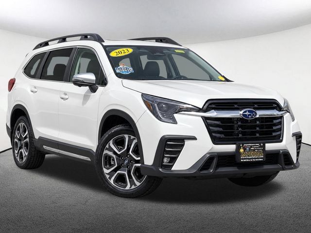 Used 2023 Subaru Ascent Limited w/ Technology Package AWD/4WD image 2