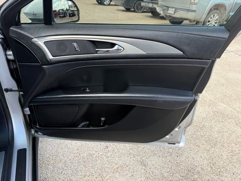 Used 2017 Lincoln MKZ Premiere FWD image 21