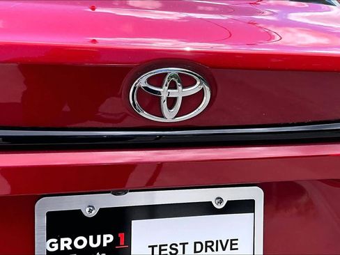 Used 2021 Toyota Corolla LE FWD image 31