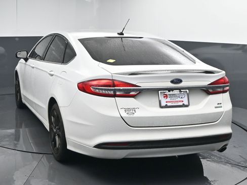 Used 2018 Ford Fusion SE w/ Equipment Group 201A image 7