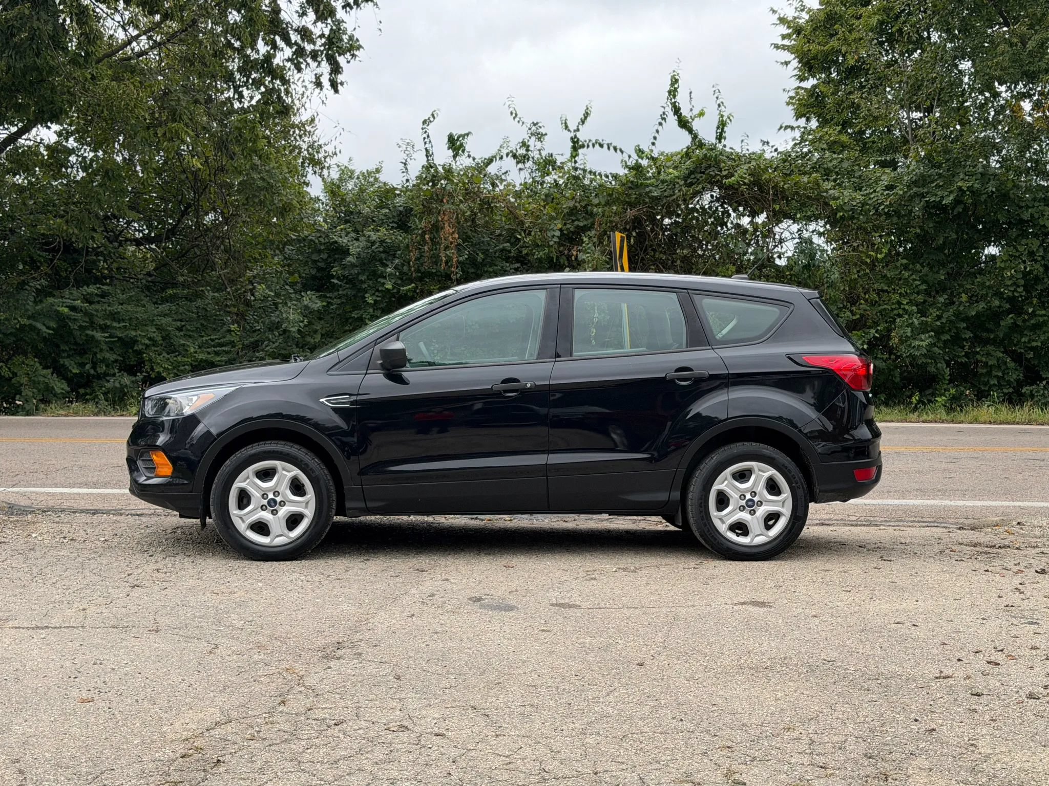 Used 2019 Ford Escape S FWD image 5