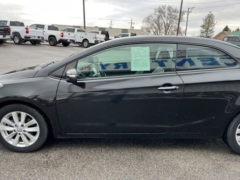 Used 2016 Kia Forte Koup EX w/ EX Premium Package image 7