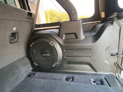 Used 2023 Jeep Wrangler Unlimited Sahara w/ Cold Weather Group image 27