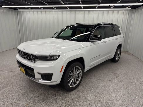 New 2025 Jeep Grand Cherokee L Summit w/ Advanced Protech Group IV image 3