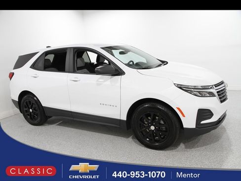 Certified 2022 Chevrolet Equinox LS w/ LS Convenience Package image 1