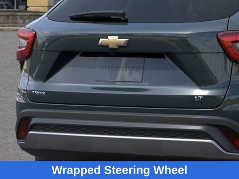 New 2026 Chevrolet Trax LT w/ Sunroof Package image 15